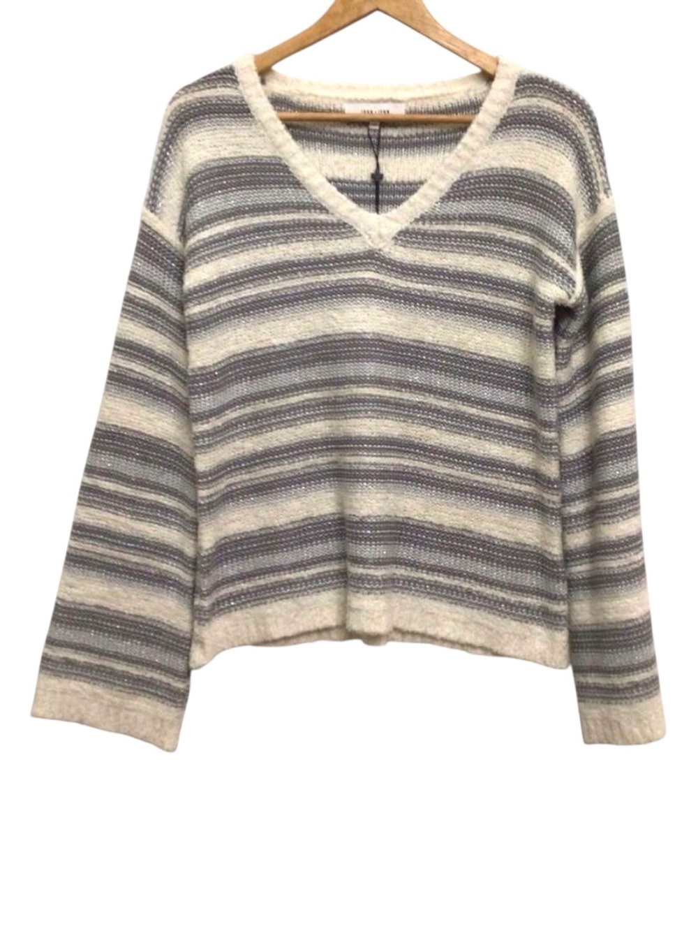 NEW John & Jenn Soft 100% wool white grey silver sweater v neck oversized small